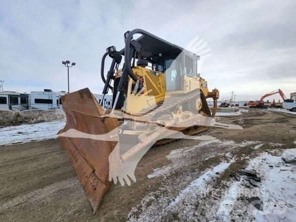 CAT D8T Pásové dozery