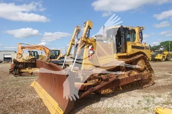 CAT D8T Pásové dozery