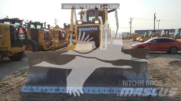 Komatsu D65PX Pásové dozery