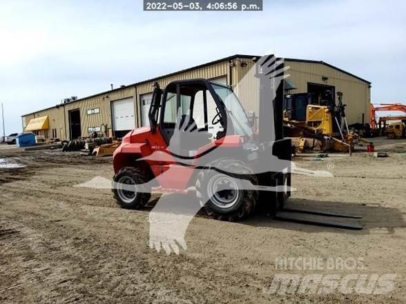 Manitou M30.4 Terénní vysokozdvižné vozíky