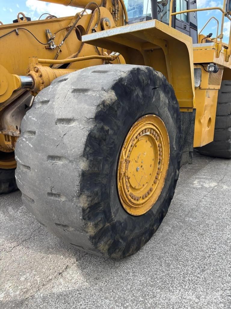 CAT 988 H Kolové nakladače