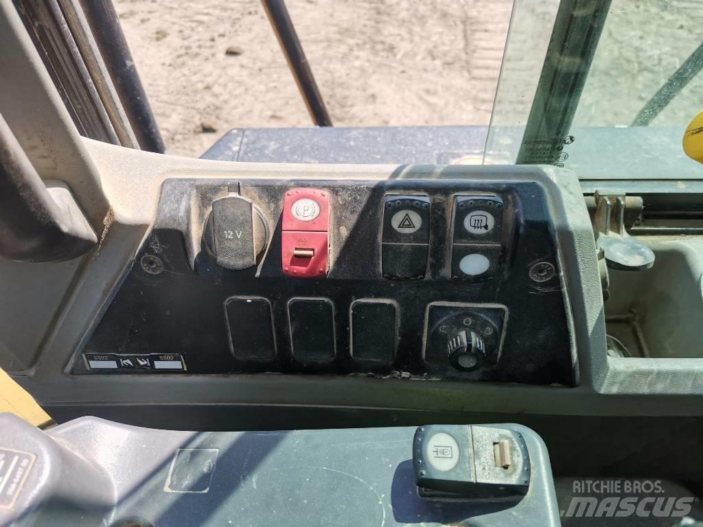 CAT 962 M Kolové nakladače