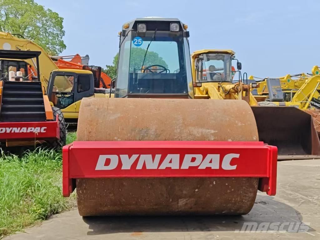 Dynapac CA 25 D Tahačové válce