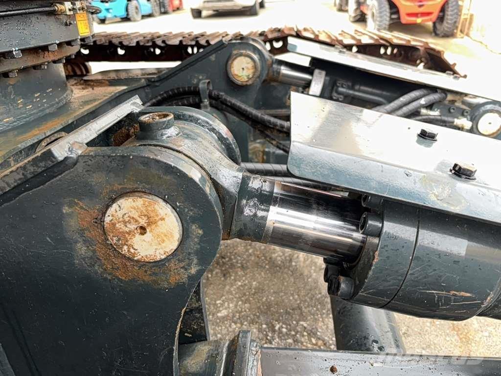 Hyundai HC130ALCR Speciální bagry