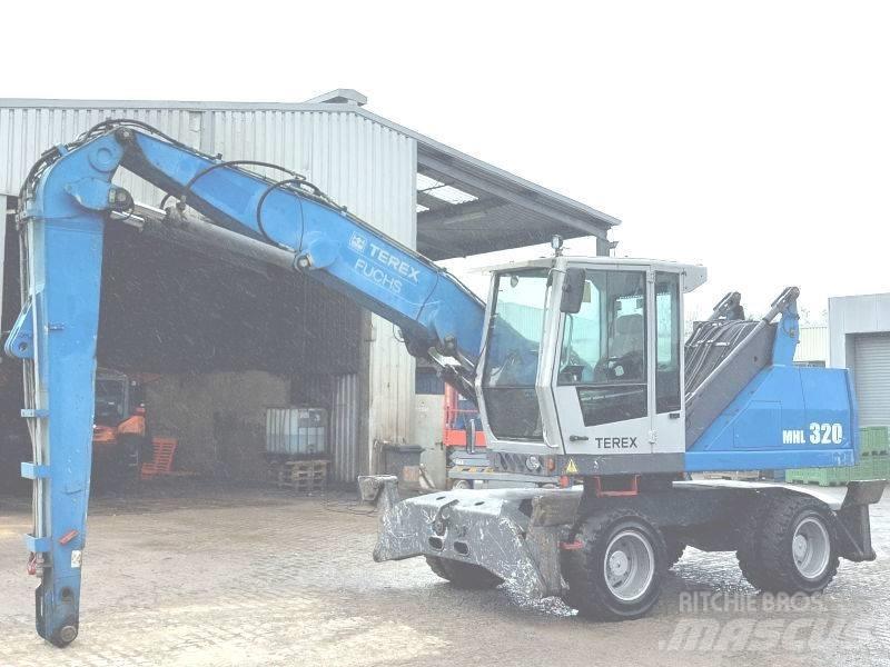 Fuchs MHL 320 D Stroje pro manipulaci s odpadem