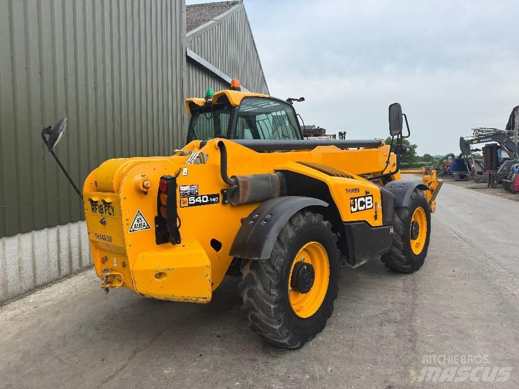 JCB 540-140 HiViz Teleskopické manipulátory