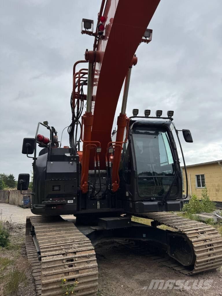 Hitachi ZX 225USLC-7 Pásová rýpadla