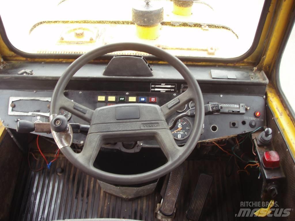 Volvo BM 861 6+6 Kloubové dempry