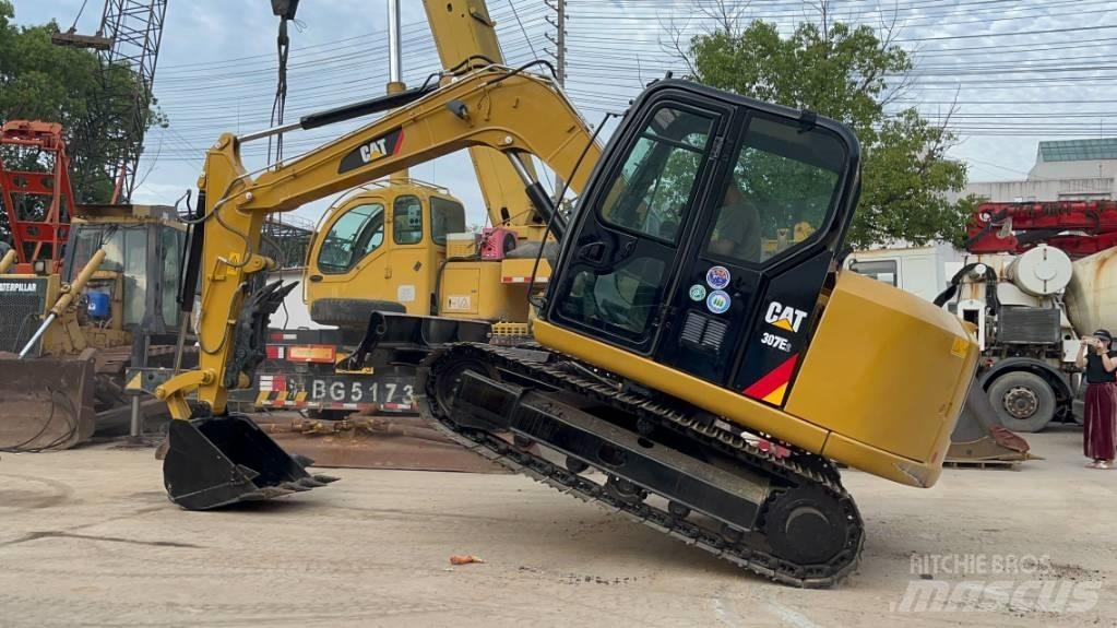 CAT 307 Mini rýpadla < 7t