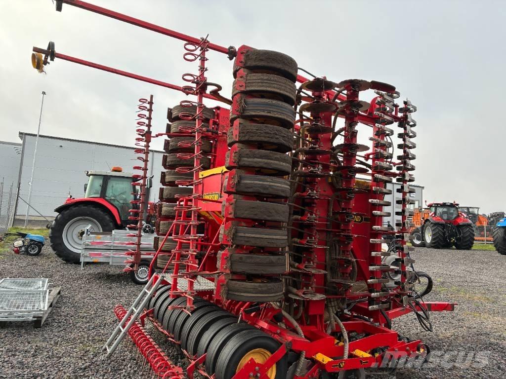Väderstad Rapid800 Mechanické secí stroje