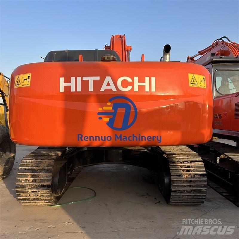 Hitachi ZX 350 Pásová rýpadla