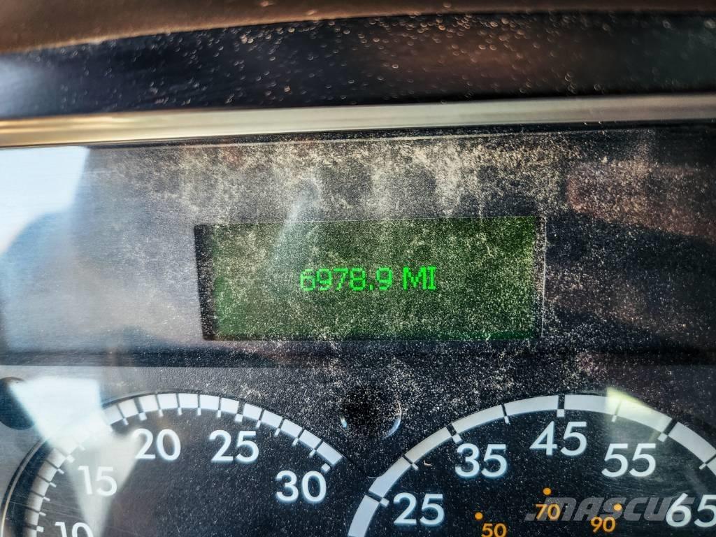 Freightliner 108 SD Cisterny na vodu