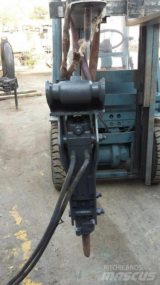 Thomas 150 Hydraulická beranidla na zatloukání pilotů