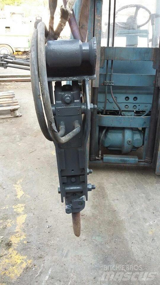 Thomas 150 Hydraulická beranidla na zatloukání pilotů