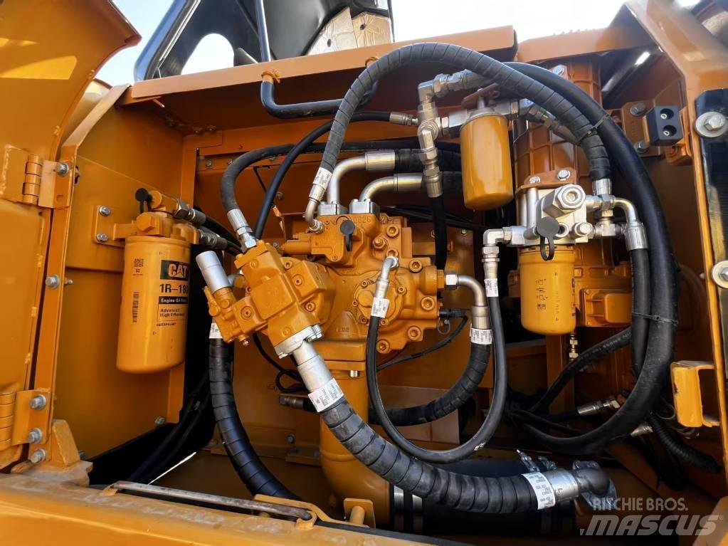 CAT CAT330D2 Midi rýpadla 7t - 12t