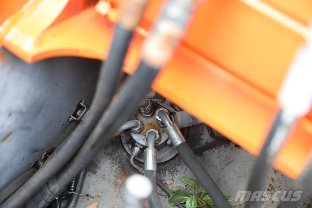 Hitachi ZX 120-6 Pásová rýpadla