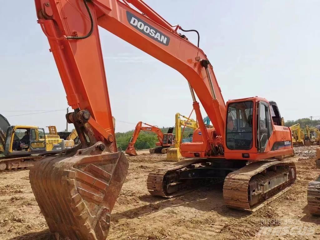 Doosan DH300LC-7 Pásová rýpadla