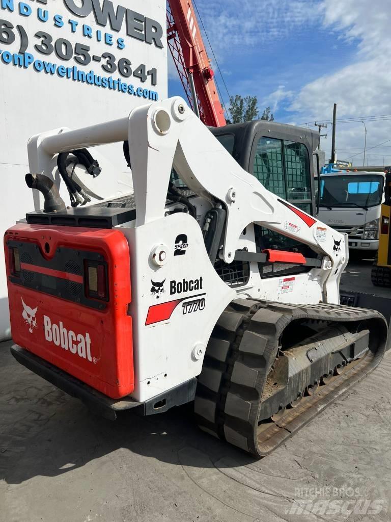 Bobcat t770 Smykem řízené nakladače