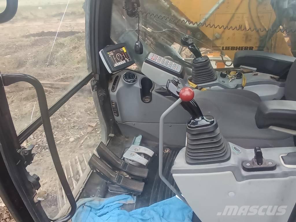 Liebherr R 918 NLC Pásová rýpadla