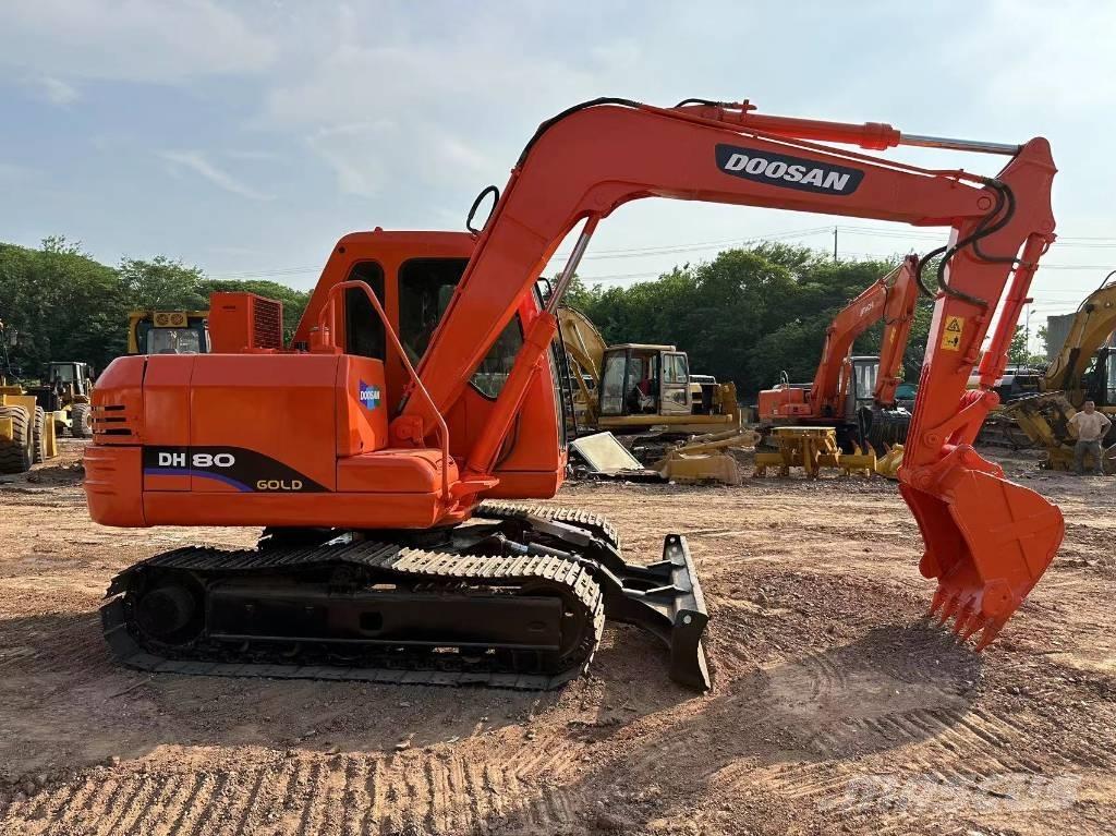 Doosan DH 80 Midi rýpadla 7t - 12t