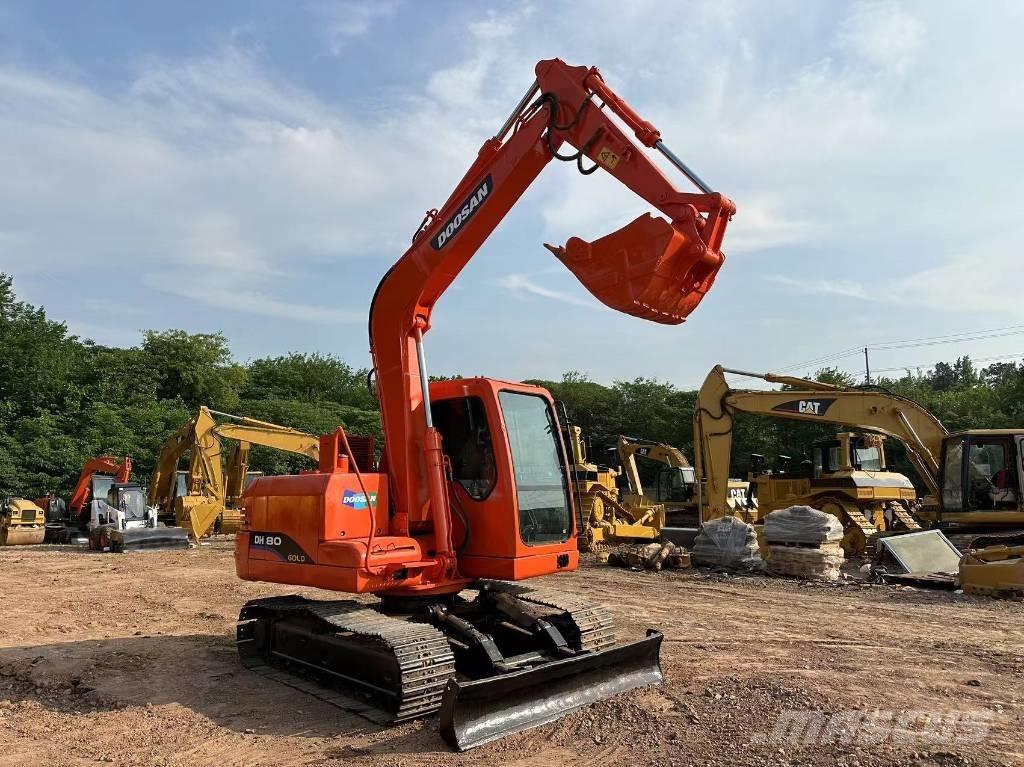 Doosan DH 80 Midi rýpadla 7t - 12t