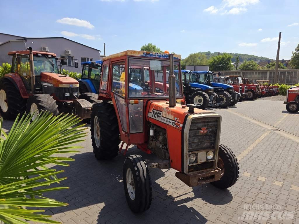 Massey Ferguson 265 Traktory