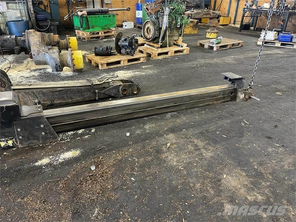 John Deere 1910G Lesní jeřáby