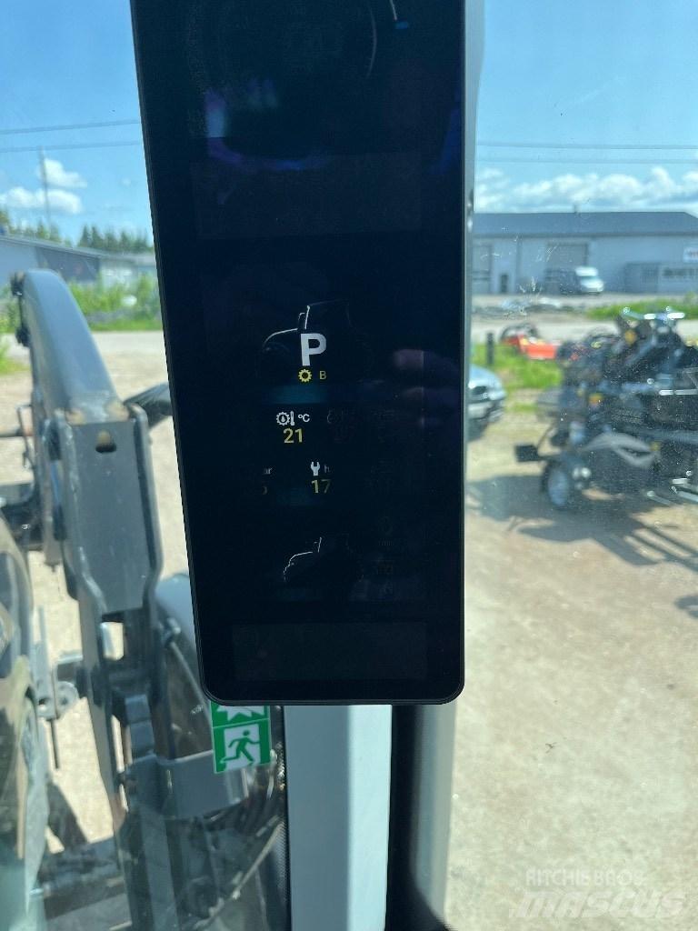 Valtra T 145 Traktory