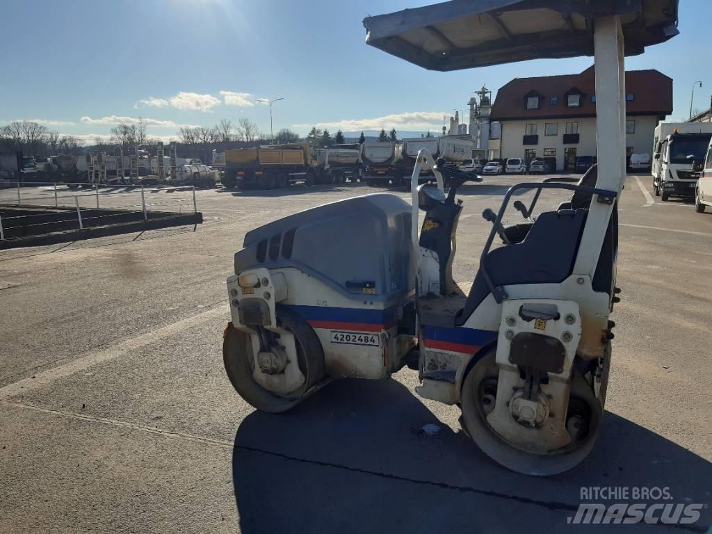 Hamm HD 12 VV Tandemové válce