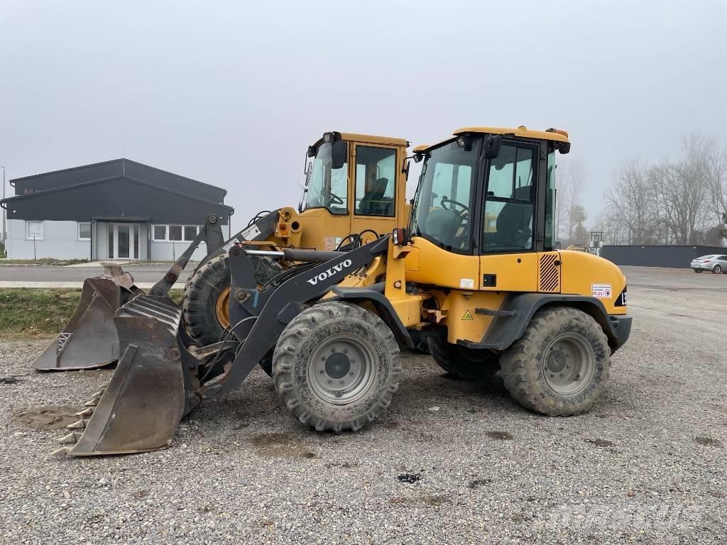 Volvo L 35 B - Z Kolové nakladače