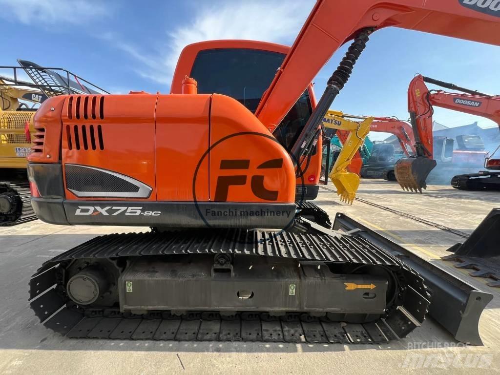Doosan DX 75-9 C Pásová rýpadla