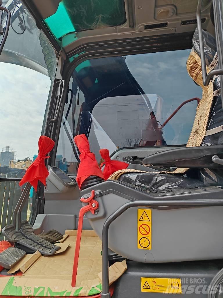 Volvo EC 140 Midi rýpadla 7t - 12t