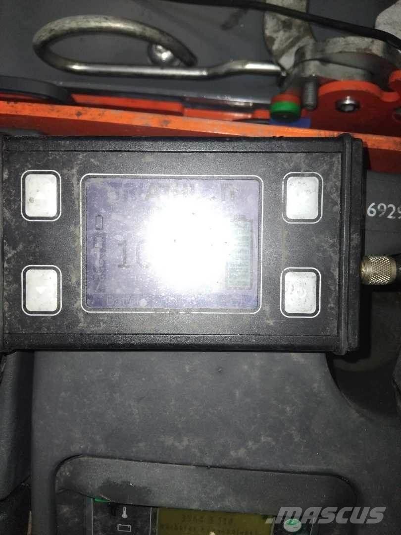 Linde L12AP Samohybné vozíky
