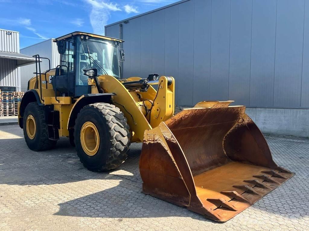 CAT 962M Kolové nakladače
