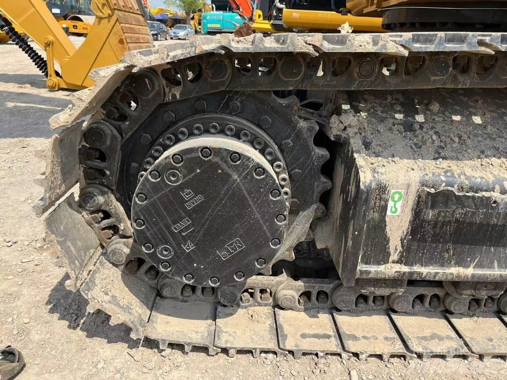 CAT 330D2 Pásová rýpadla