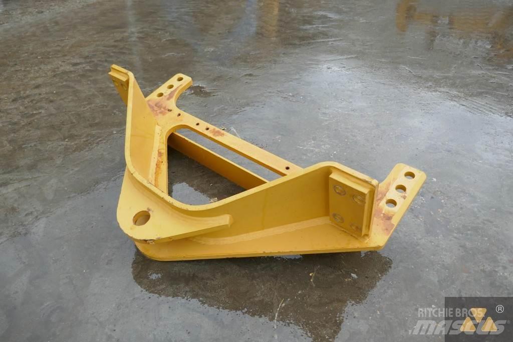 CAT 140M3 Drawbar Doprava – ostatní