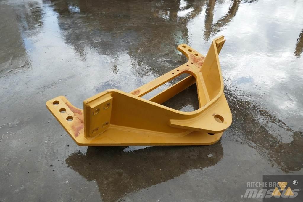 CAT 140M3 Drawbar Doprava – ostatní