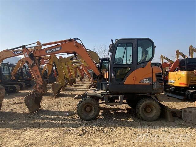 Doosan DX60W Mini rýpadla < 7t