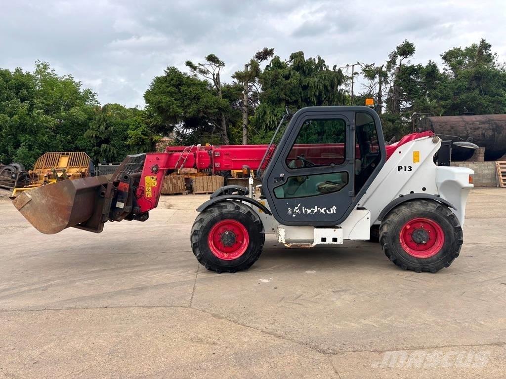 Bobcat T 3093 Teleskopické manipulátory