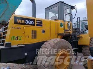 Komatsu WA 380 Kolové nakladače