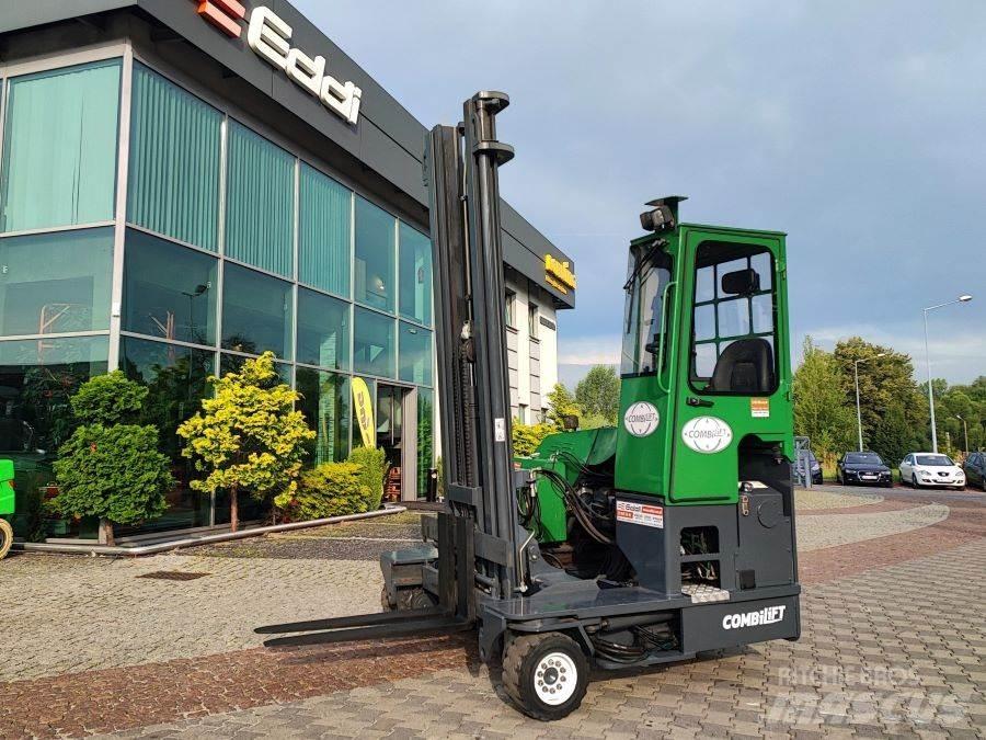 Combilift C4000 4 cestní vysokozdvižné vozíky