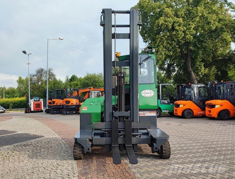 Combilift C4000 4 cestní vysokozdvižné vozíky