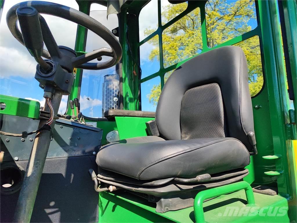 Combilift C4000 4 cestní vysokozdvižné vozíky