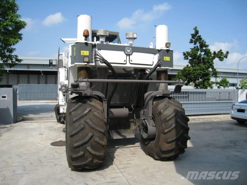 Wirtgen WR 2500 Recyklátory asfaltu