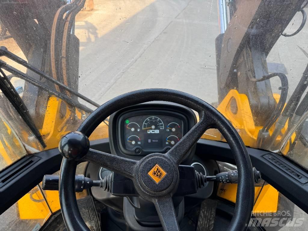 JCB 437 HT Agri Víceúčelové nakladače