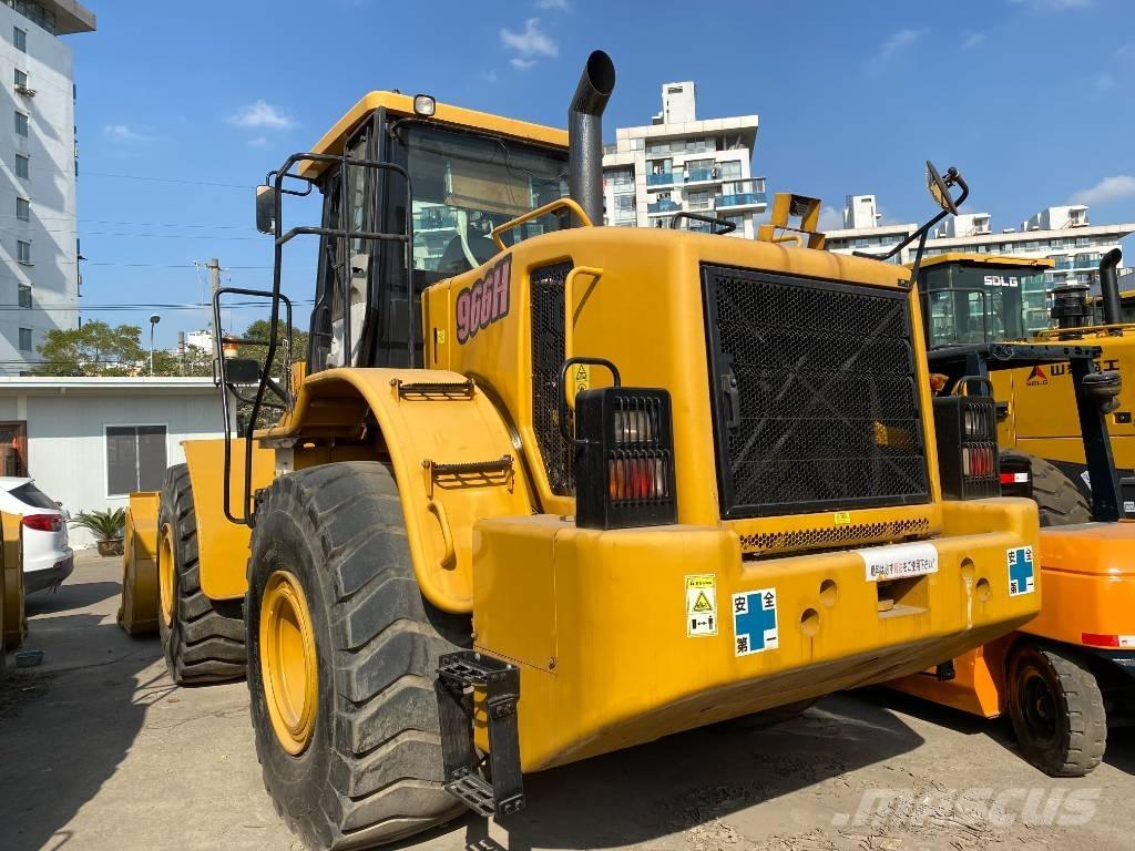 CAT 966 H Kolové nakladače