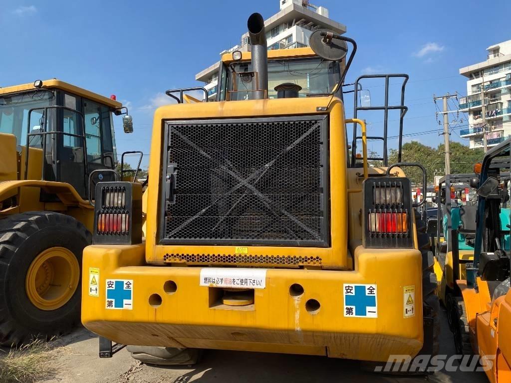 CAT 966 H Kolové nakladače