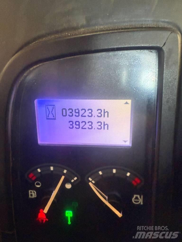 Volvo ECR 88 D, ECR88 Midi rýpadla 7t - 12t