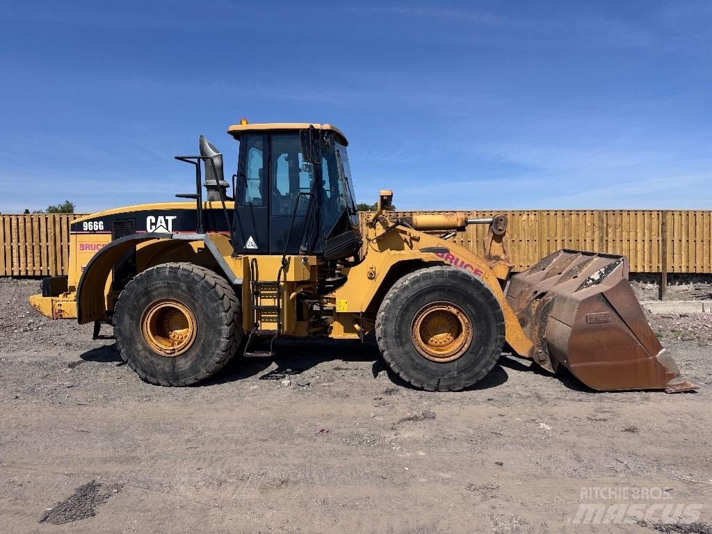 CAT 966 G Kolové nakladače