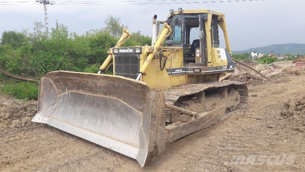 Komatsu D 85 P-21 Pásové dozery